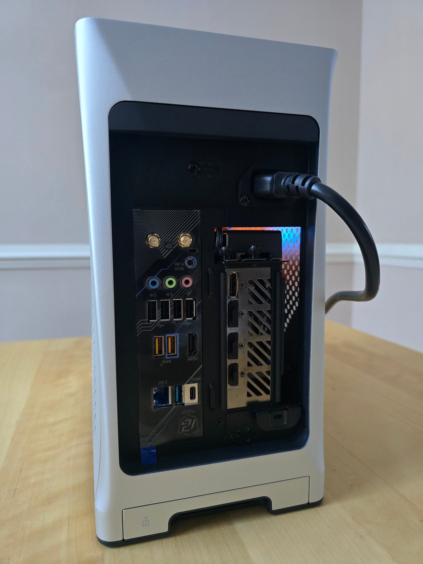 1440p Compact "Silver Wyvern X3D" | Chews through Esports and AAA Games | Nvidia RTX 4070 Super $2349.00